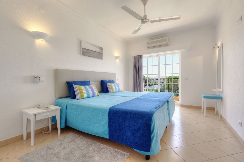 One Bedroom Apartment