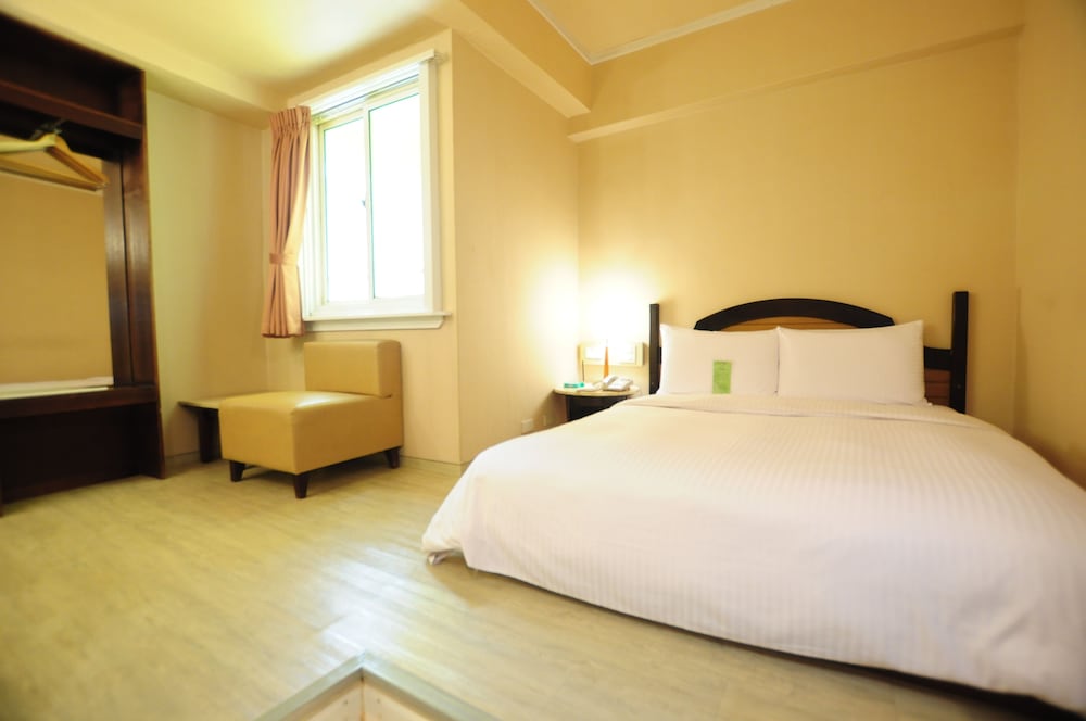 Kindness Hotel Weiwuying Sandou 22/49