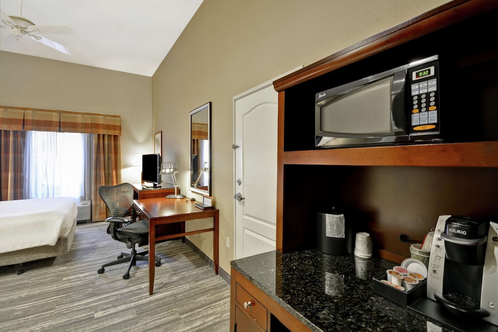 Hilton Garden Inn Riverhead 44/57
