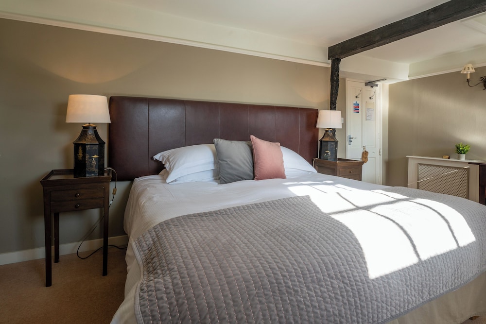 The Royal Oak Inn 9/50