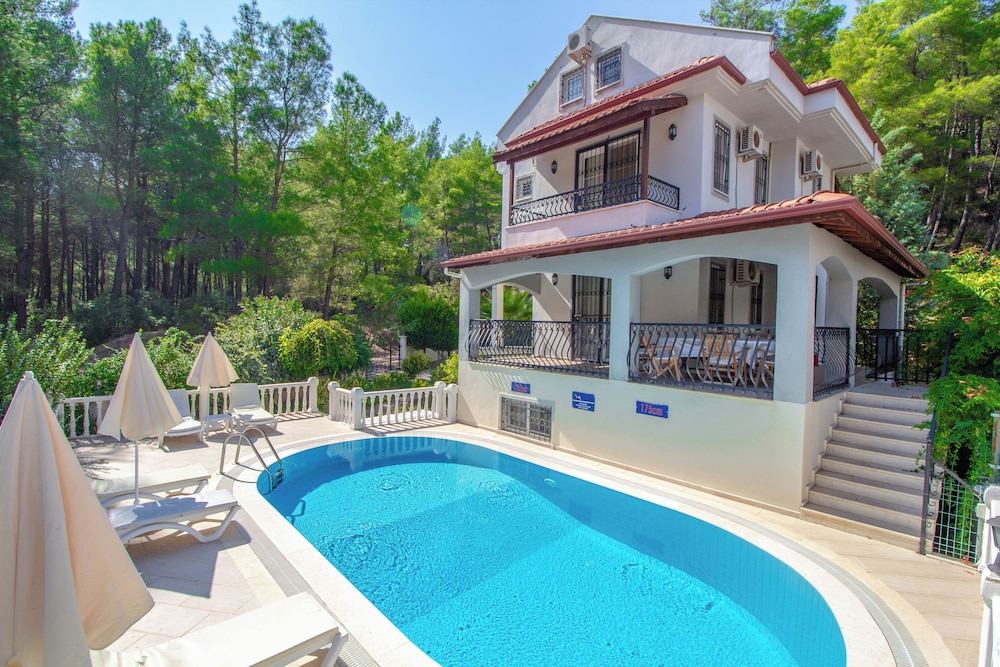 Zehra Villas 41/50