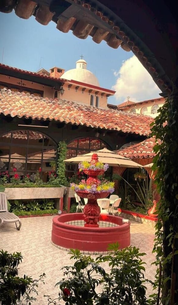 Hotel Palacio De Moctezuma 2/65