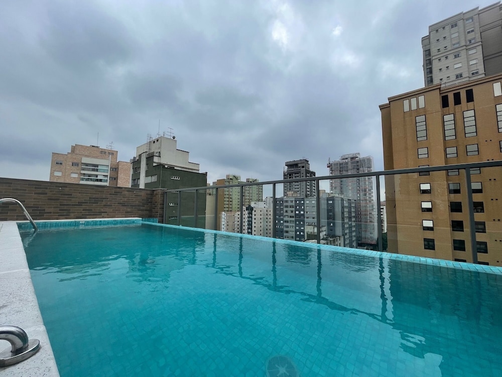 Cozzy Suites Paraiso Hotel 55/61