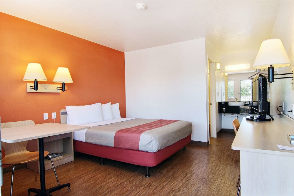 Motel6 San Angelo, TX 31/54