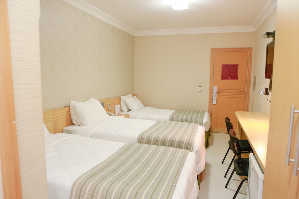 GoldMen Hotel 11/49