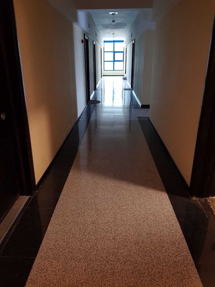 Batumi Real Lux 12/50