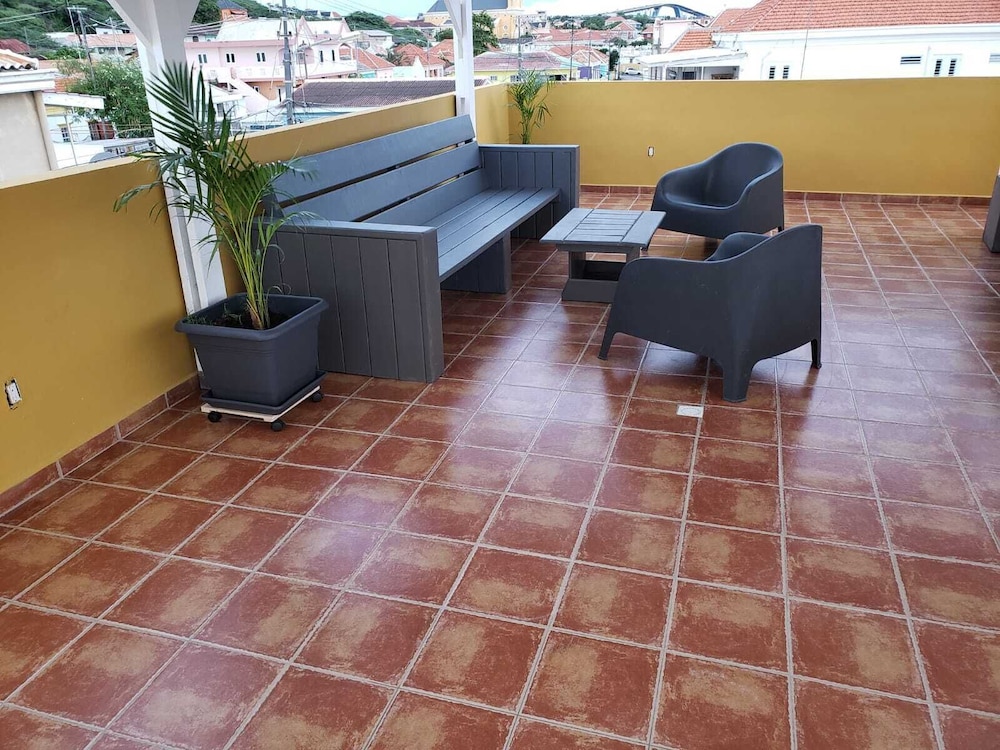 Mustique Suites Curacao 7/50