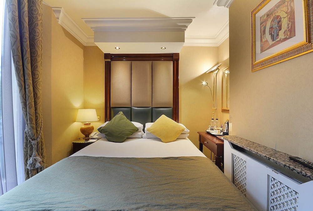 Montcalm Chilworth Townhouse, Paddington 25/50