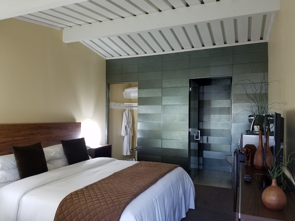 Berbeda Place 16/40