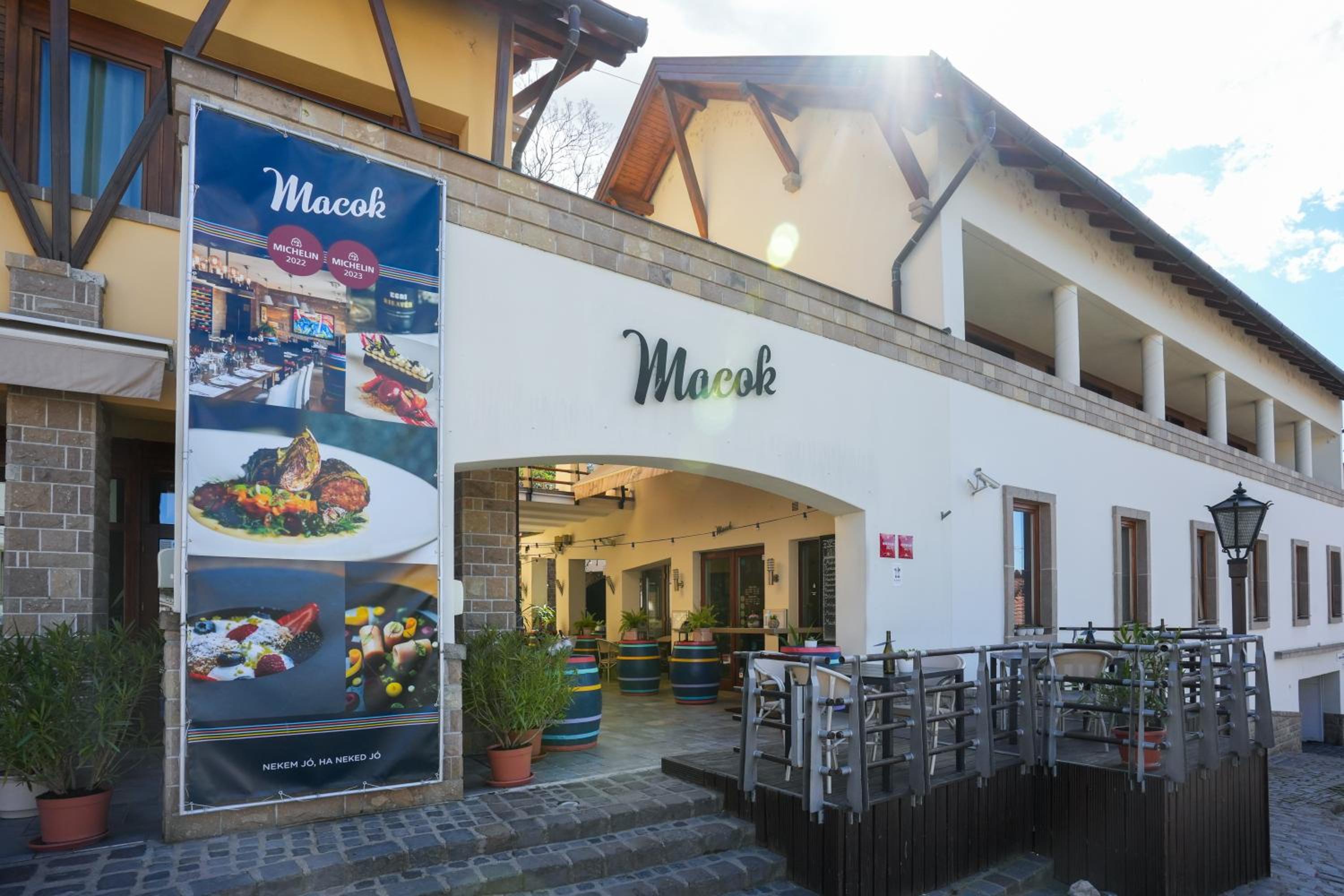 Imola Udvarhaz Dessert Hotel 41/50