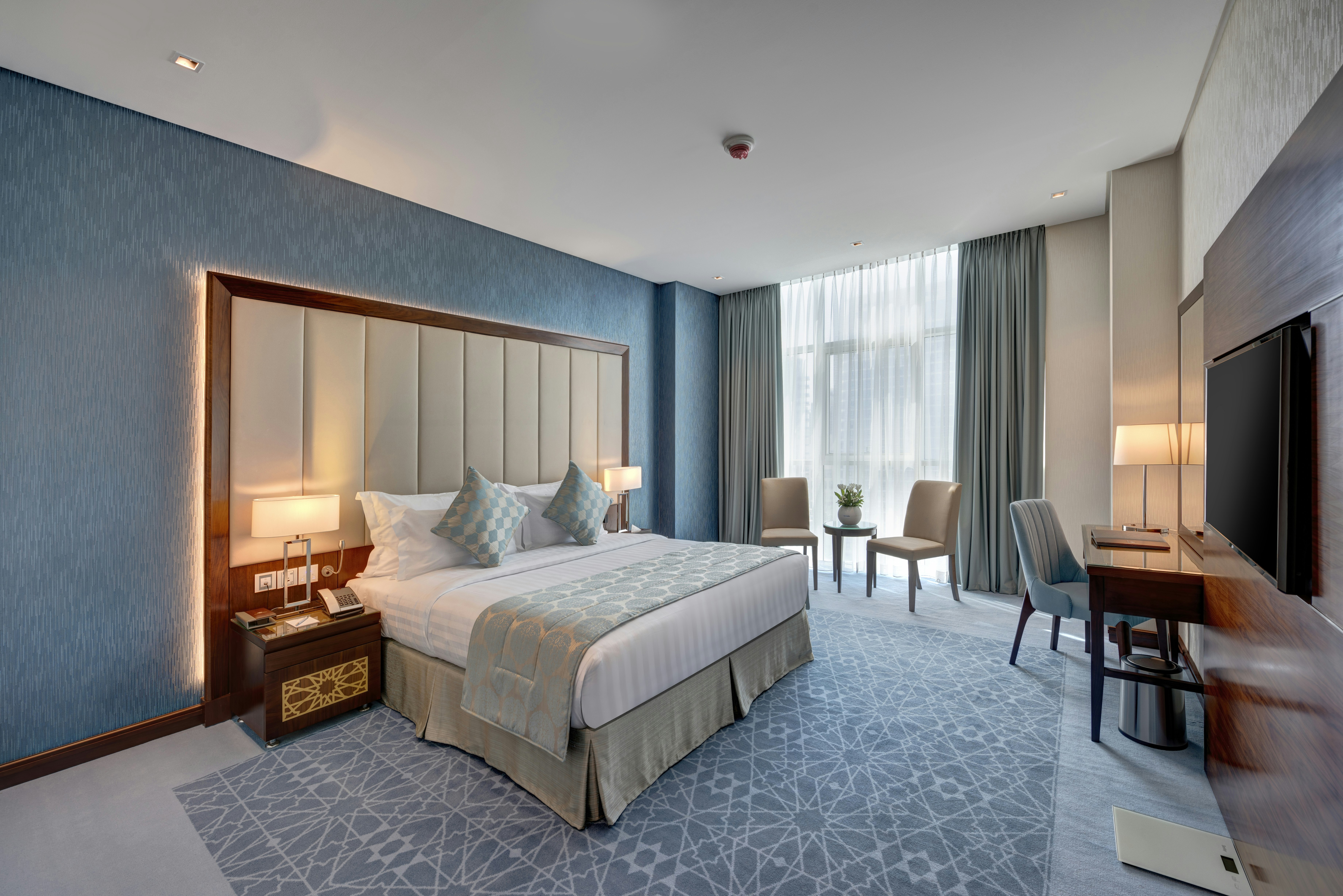 Royal Continental Suites 6/26