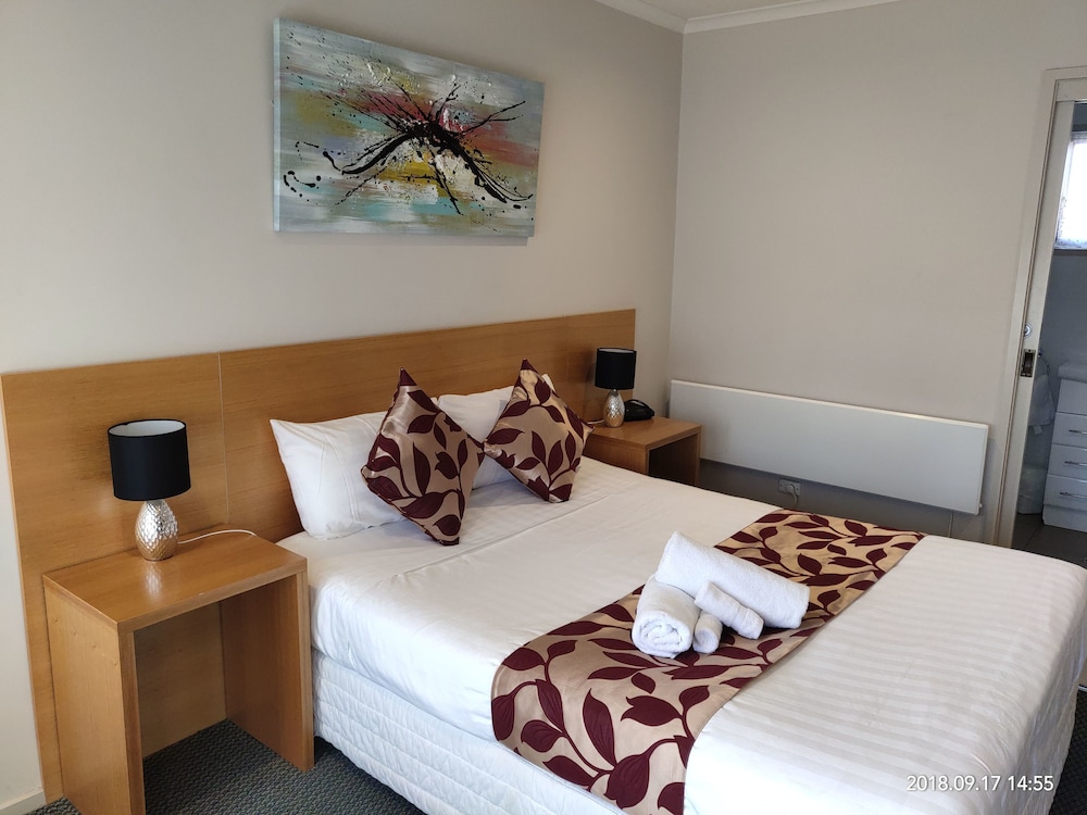 The Coachman Motel Units 16/71