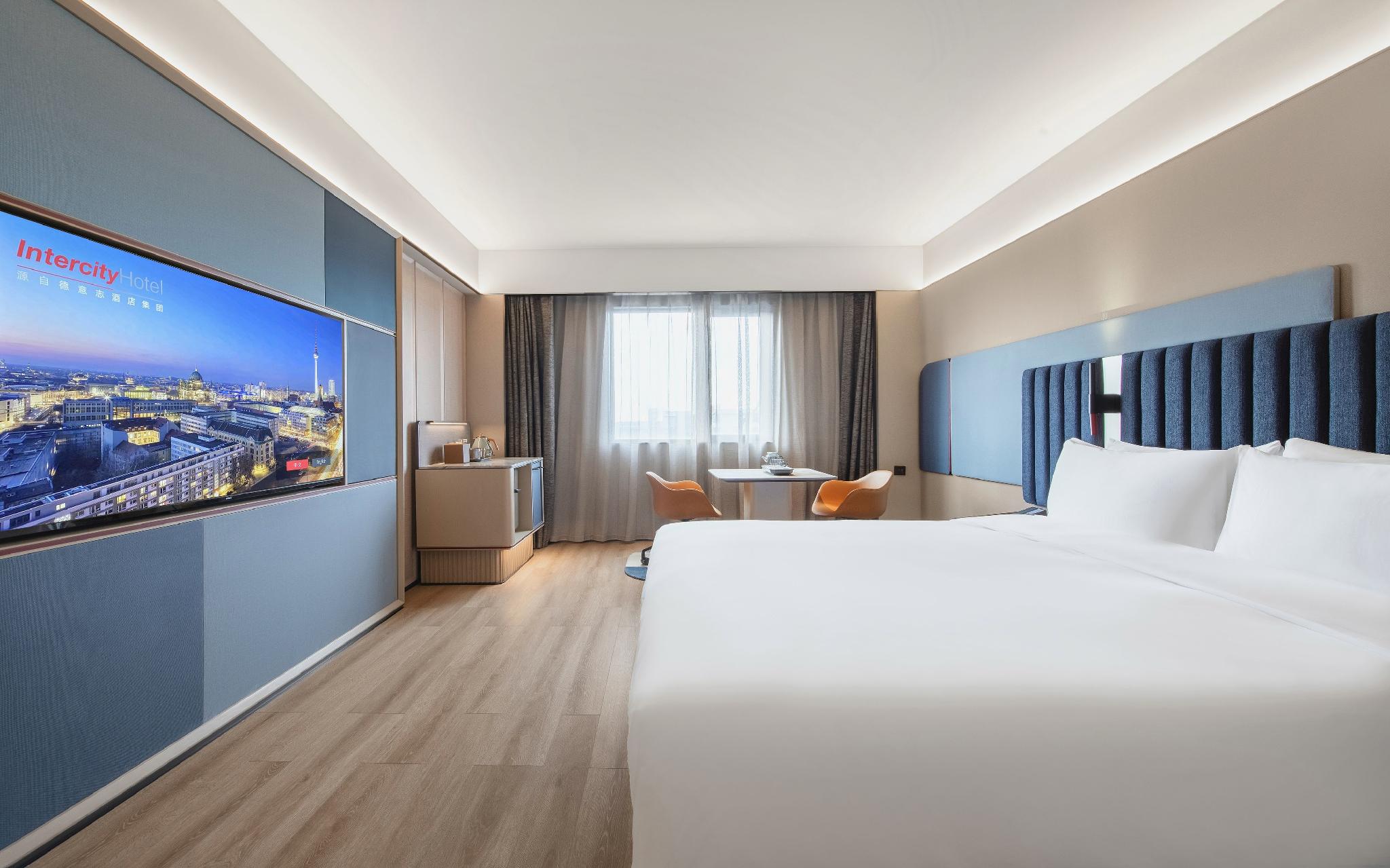 Room, King Bed, Queen Bed