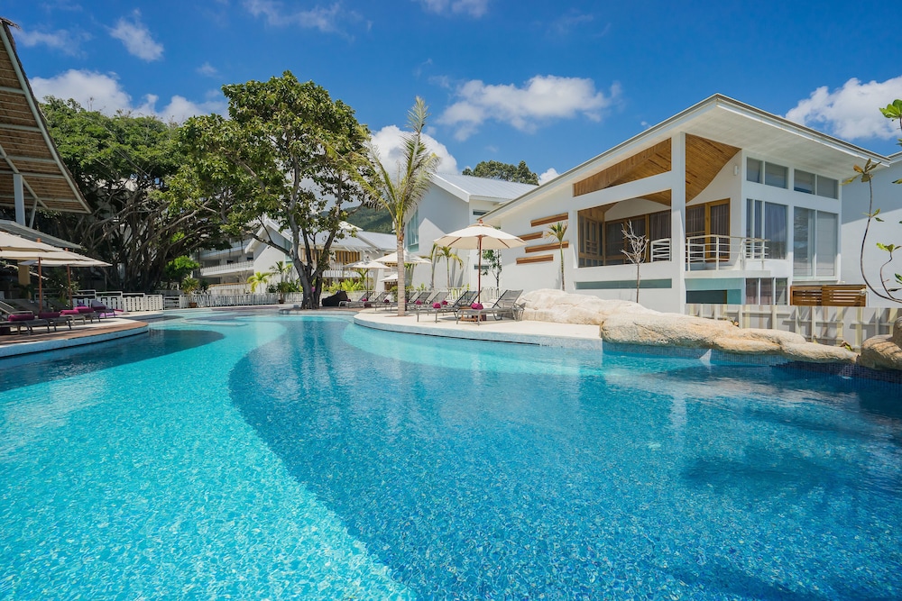 White Sand Samui Resort 6/50