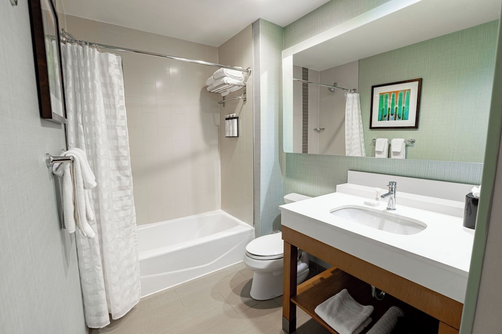 Hyatt Place Dallas/The Colony 60/61
