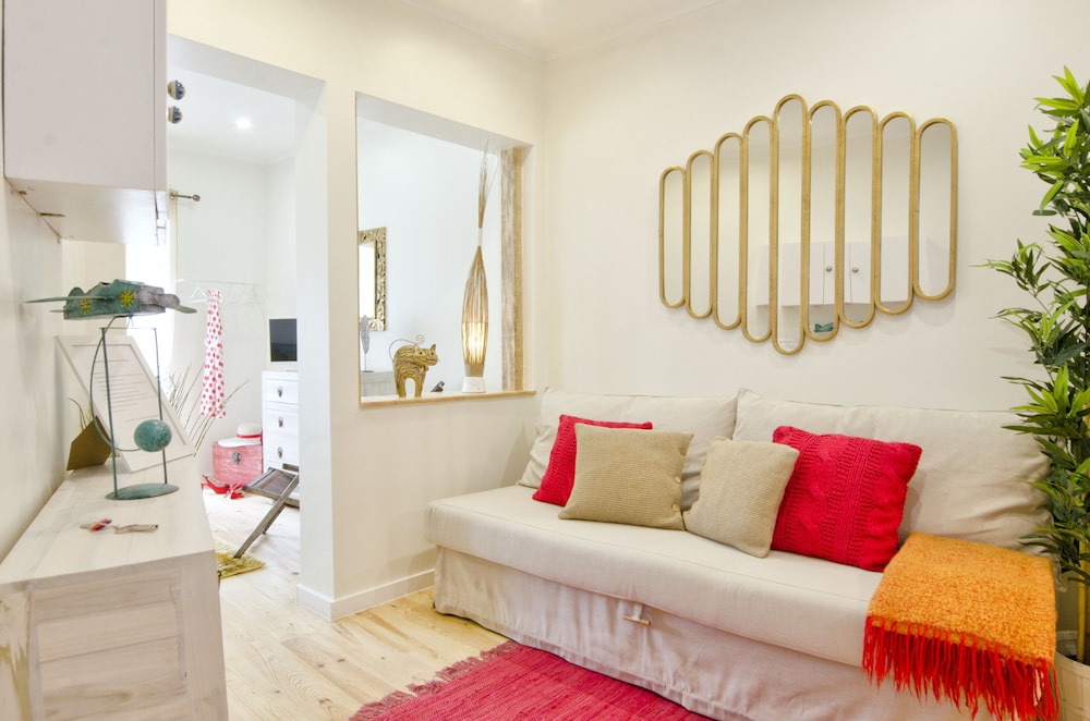 Lisbon Core Apartments In Bairro Alto Chiado 25/50