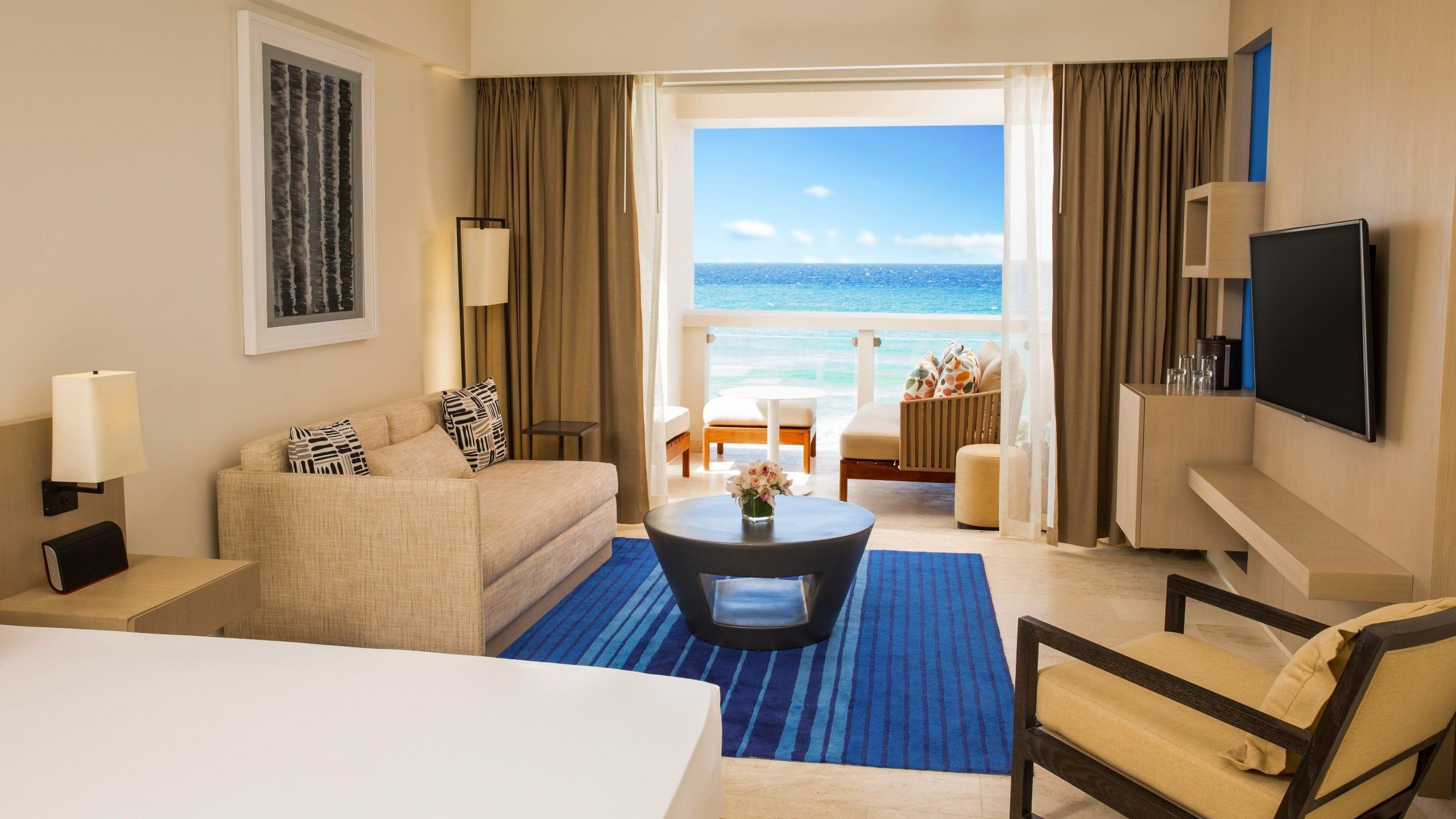 JUNIOR SUITE, DOUBLE BED, OCEAN VIEW