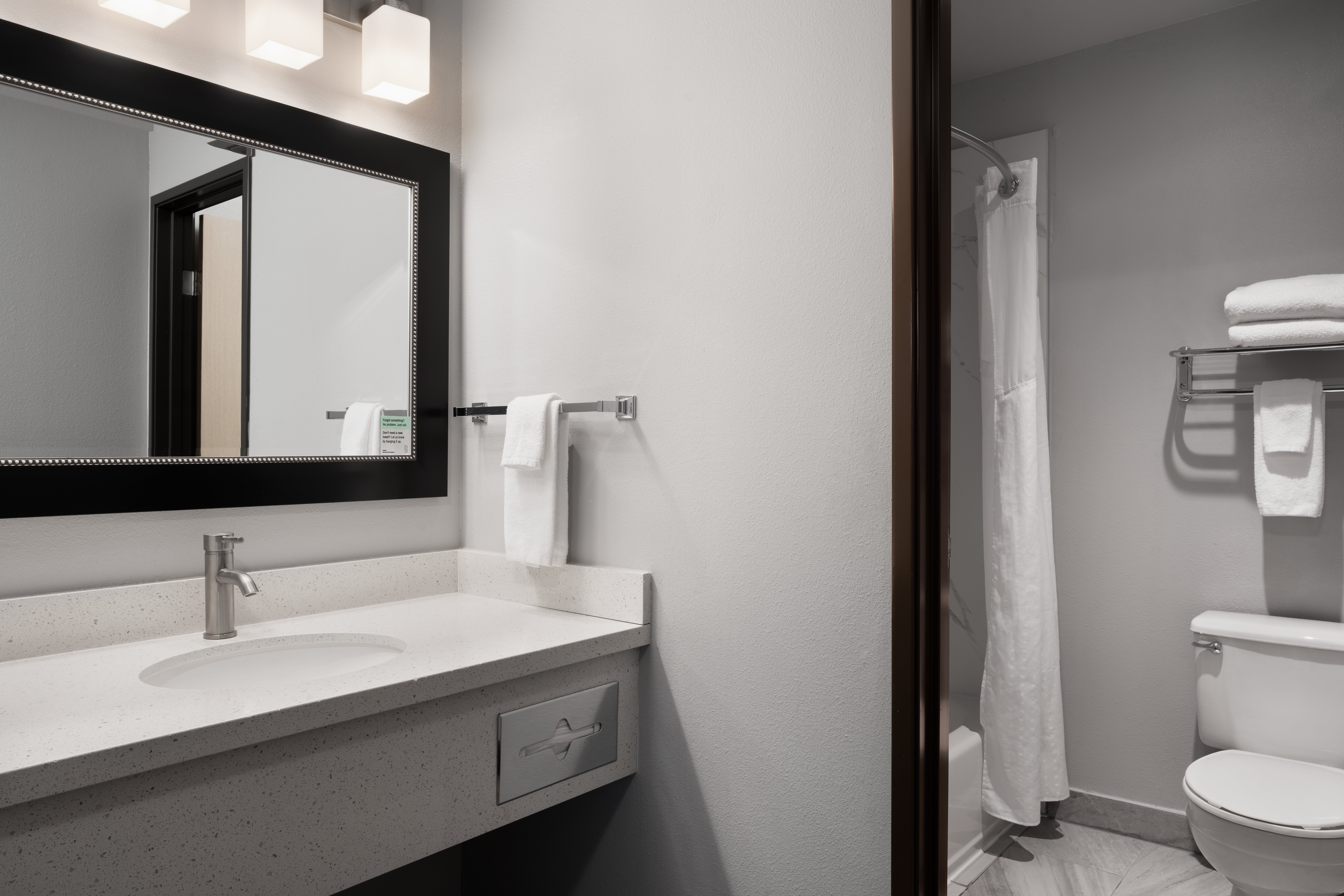 Garner Hotel Auburn - Seattle 44/53