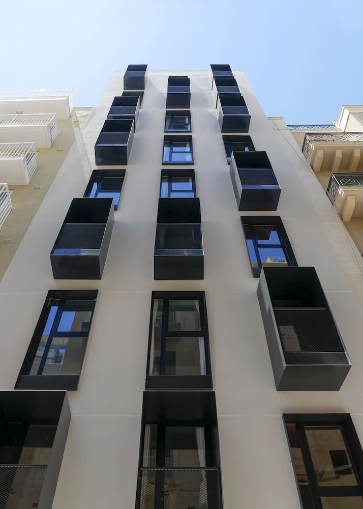 Eleven Apartments 1/23
