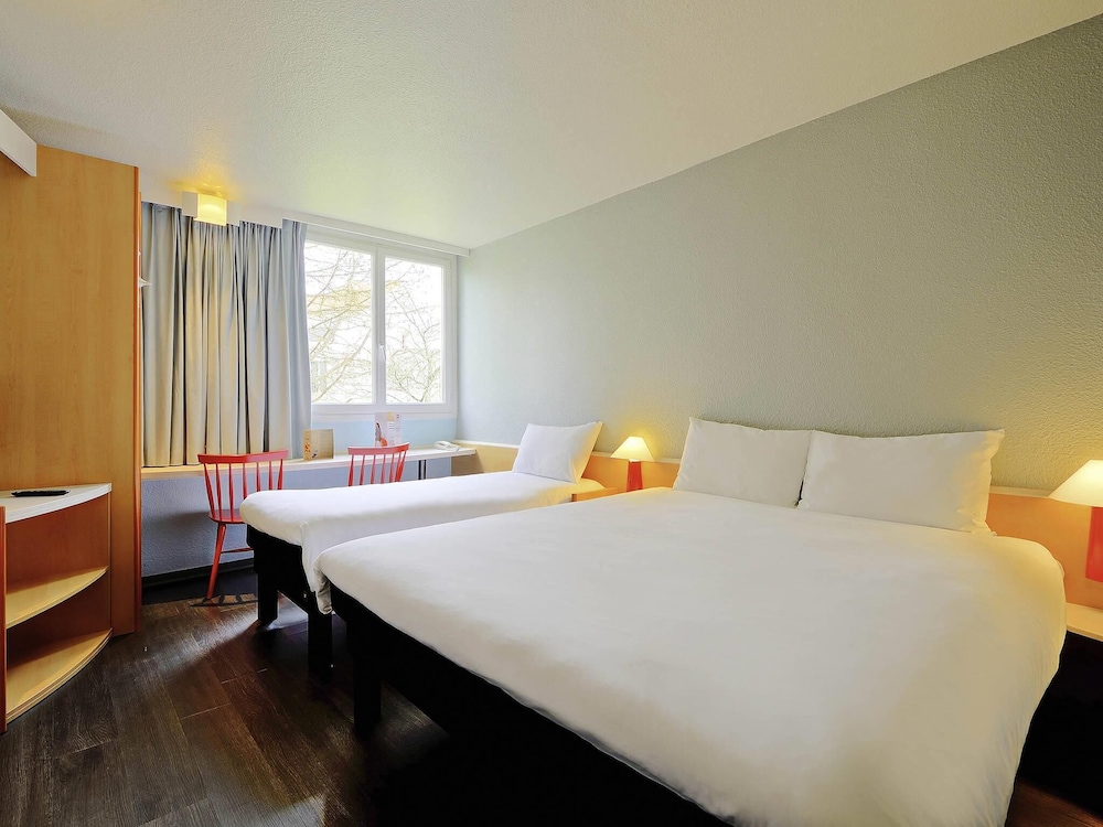 Ibis Poitiers Beaulieu 10/59