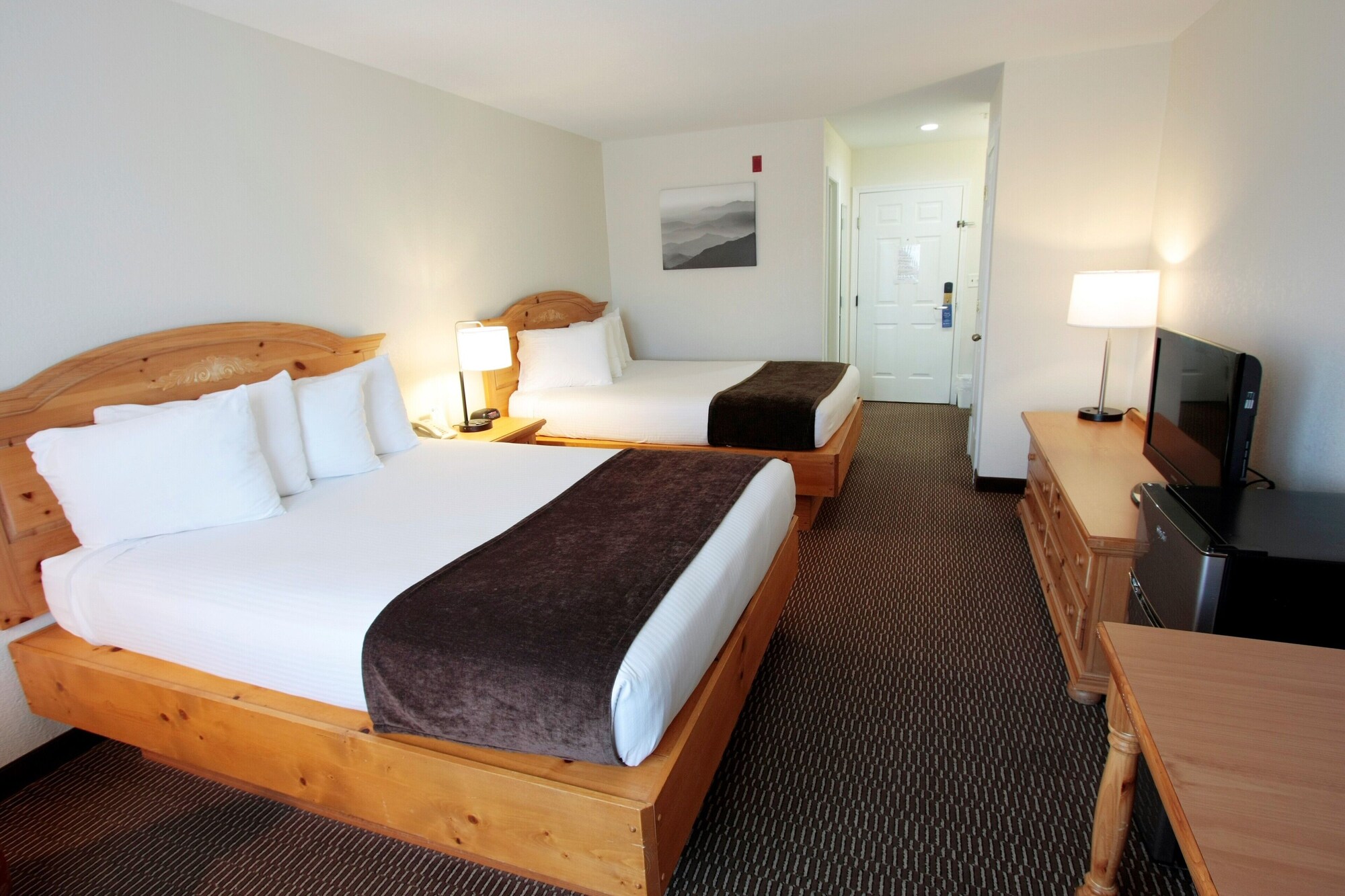 Standard, 2 Queen Beds