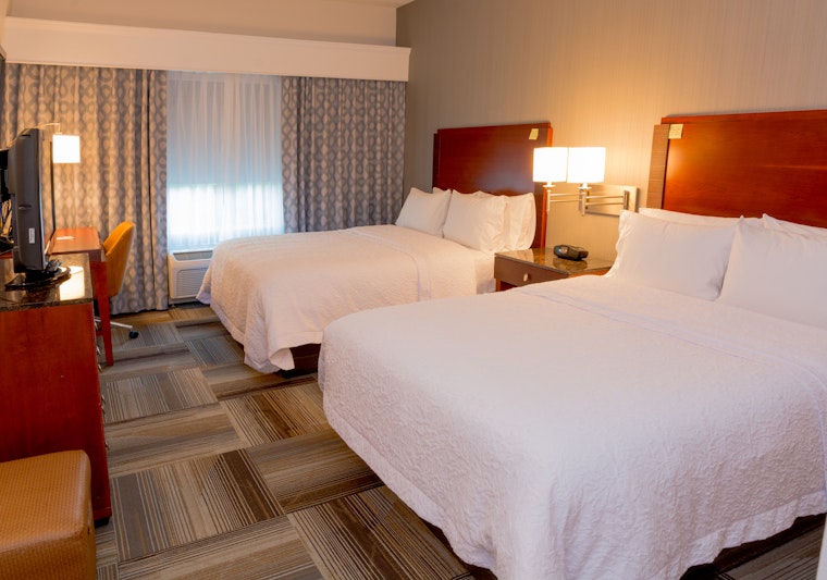 Hampton Inn Suites Riverside Corona East 20/66