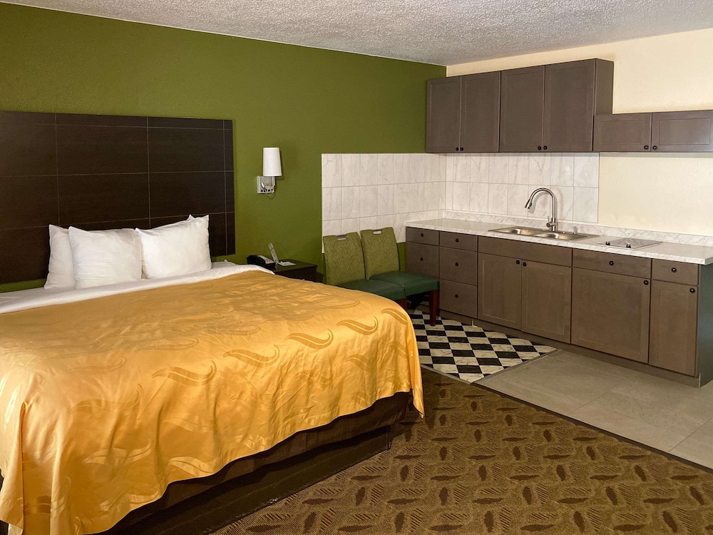 Quality Inn Tanglewood 17/50