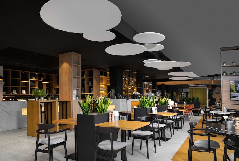 Park Inn by Radisson Vilnius Airport Hotel & Conference Centre 54/72