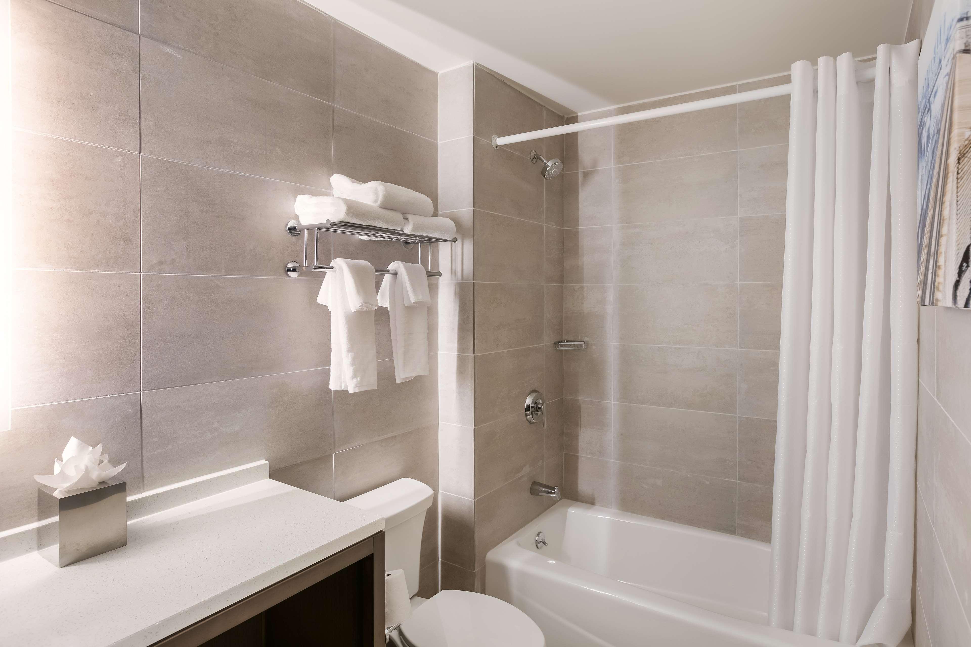 Executive Residency Bronx 34/36
