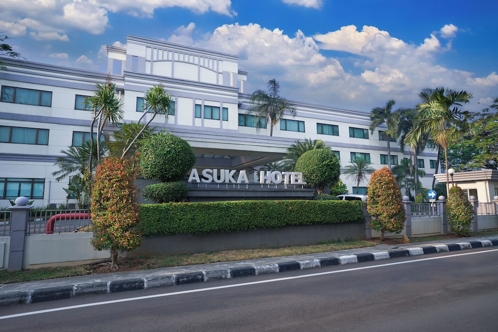 Asuka Hotel MM2100 Industrial Town 48/51