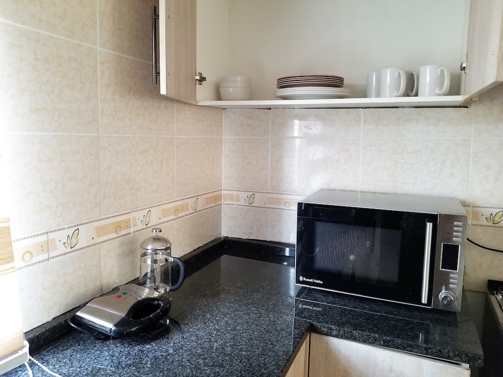 Exquisite Modern Apartment In Lusaka 35/47