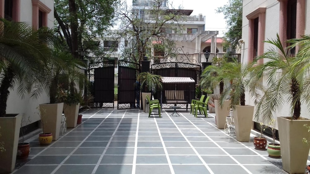 Enkay Residency V Block 47/50