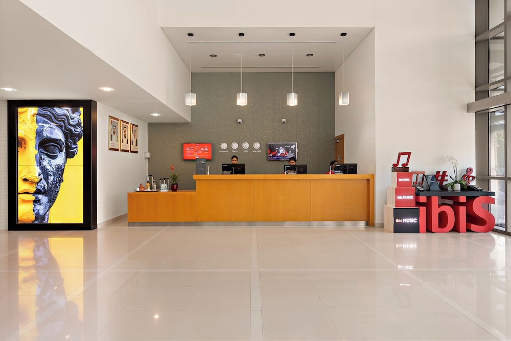 Ibis Abu Dhabi Gate Hotel 12/71
