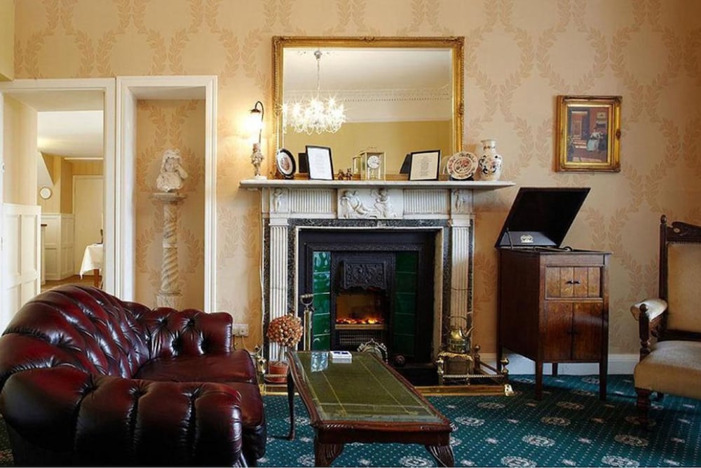Belvedere Lodge - B&B 46/67