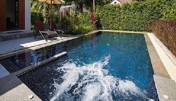 Alisea Pool Villas 8/65