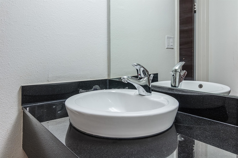 Motel6 Texarkana, AR 40/41