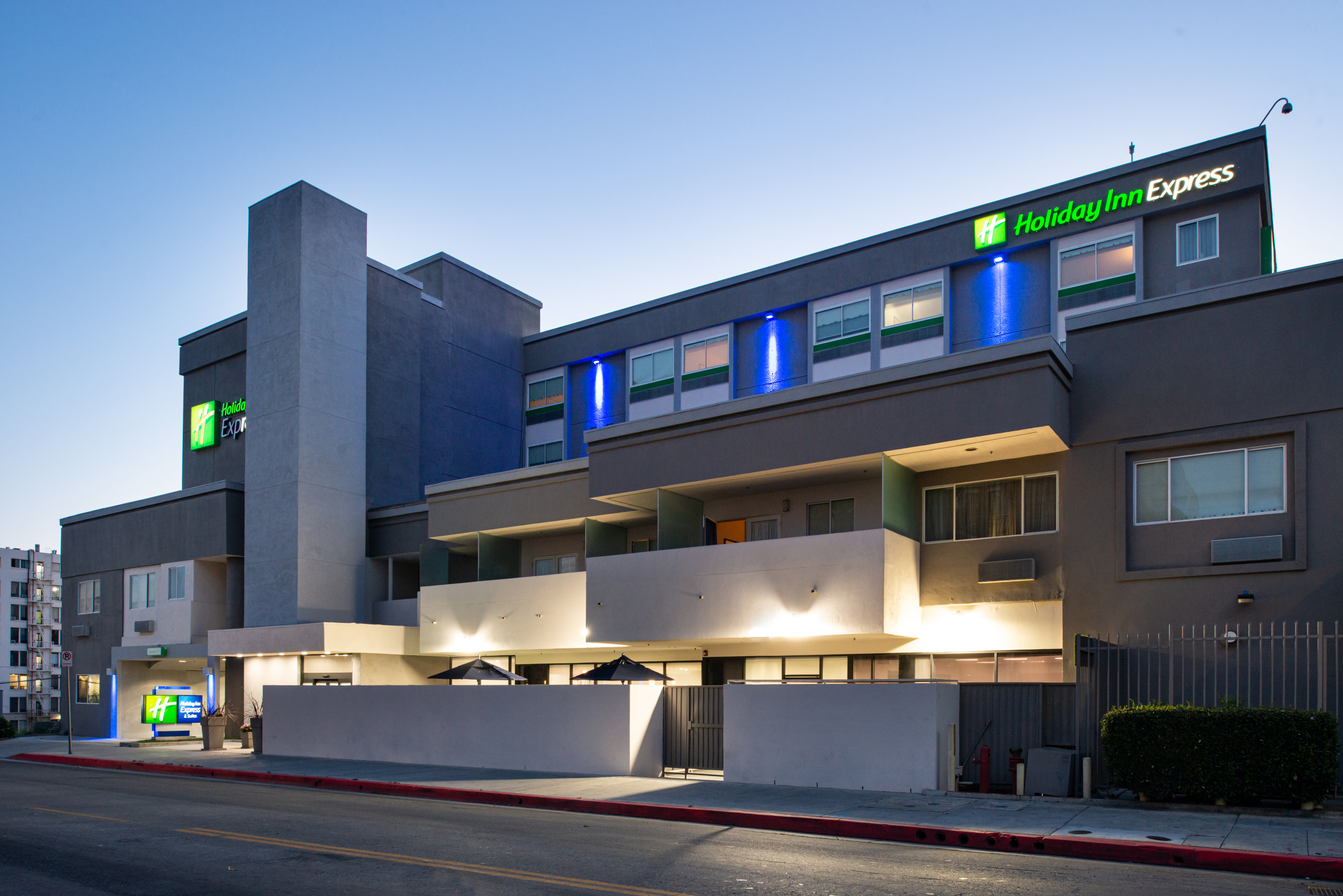 Holiday Inn Express Hotel And Suites Los Angeles Downtown West 54/55