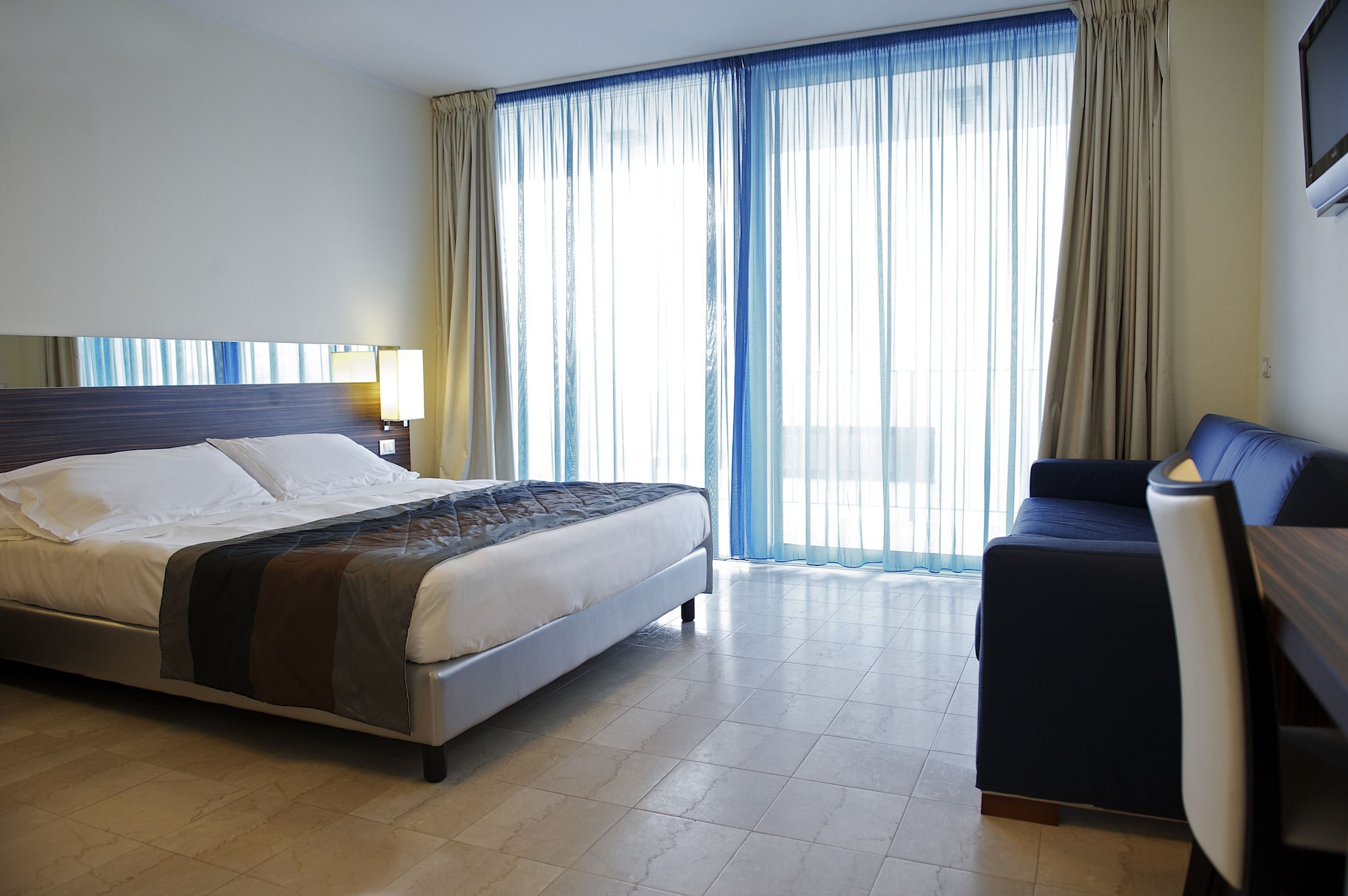 SUPERIOR, DOUBLE BED, TERRACE