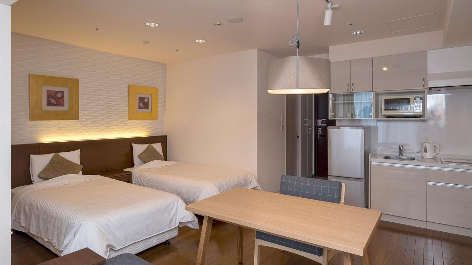 Room, Twin Beds, with Extra Bed