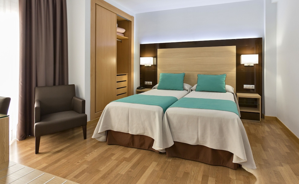 Standard, Twin Beds, Hotel Baviera 3/8