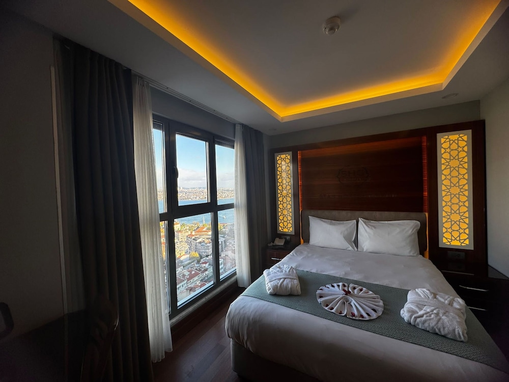 Superior, King Bed, Sea View