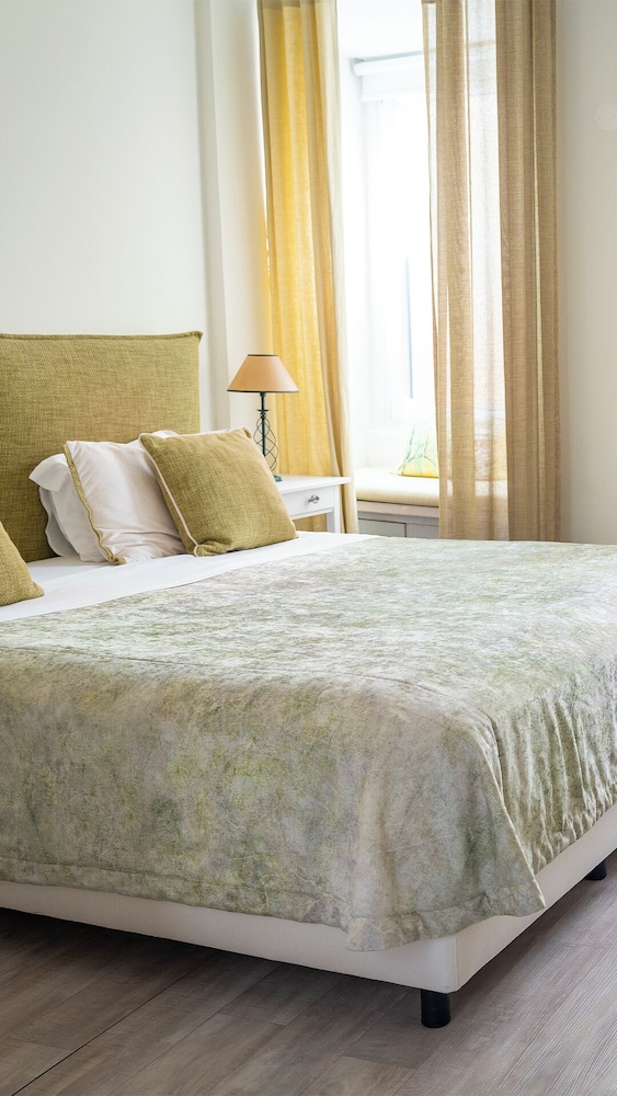 ROOM, DOUBLE OR TWIN BED, TERRACE