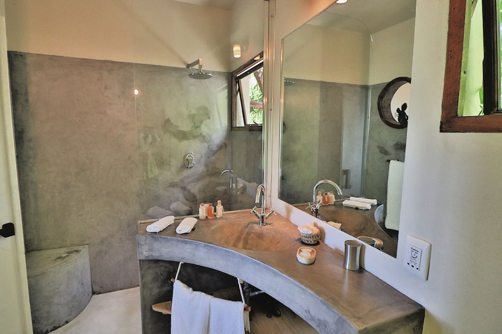 Deluxe, Beach Front, Ocean View، Casa Babi 5/5