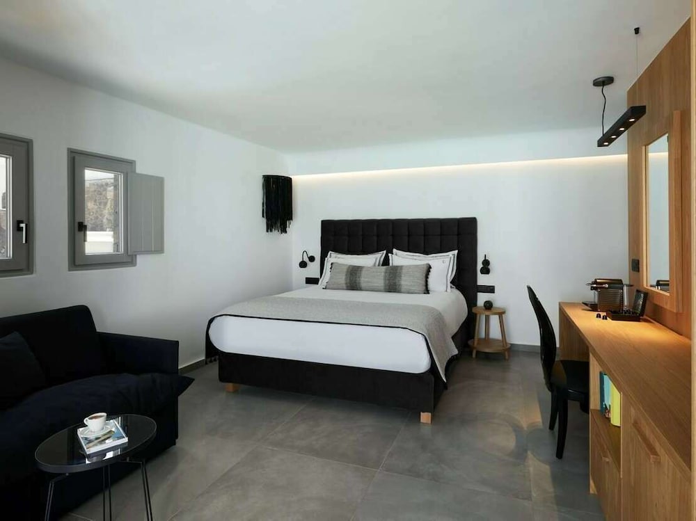 CAPANNA, SUITE
