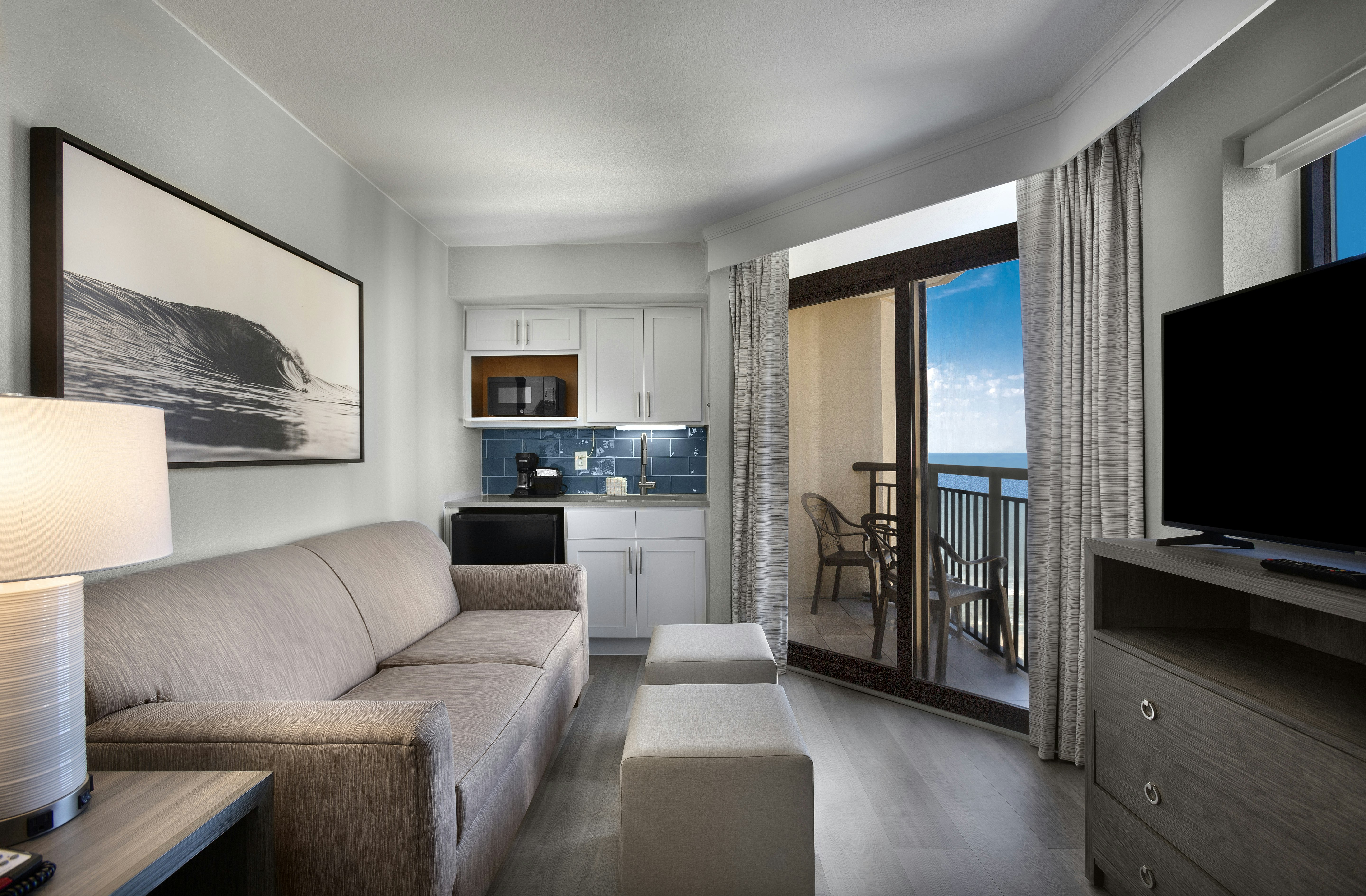 Breakers Resort 51/80