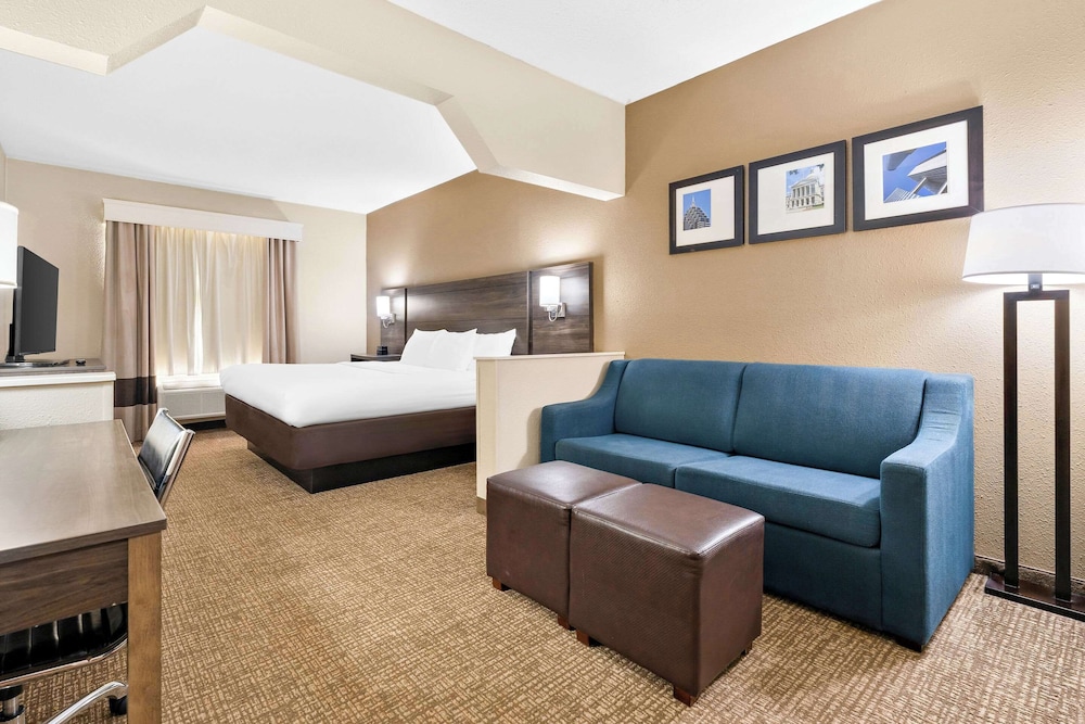 Comfort Suites Warner Robins 35/56