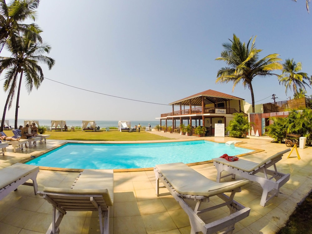 LA CABANA BEACH and SPA 3/65