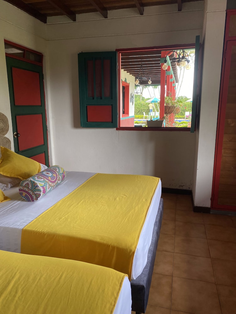 Casa Abba Hotel 7/50