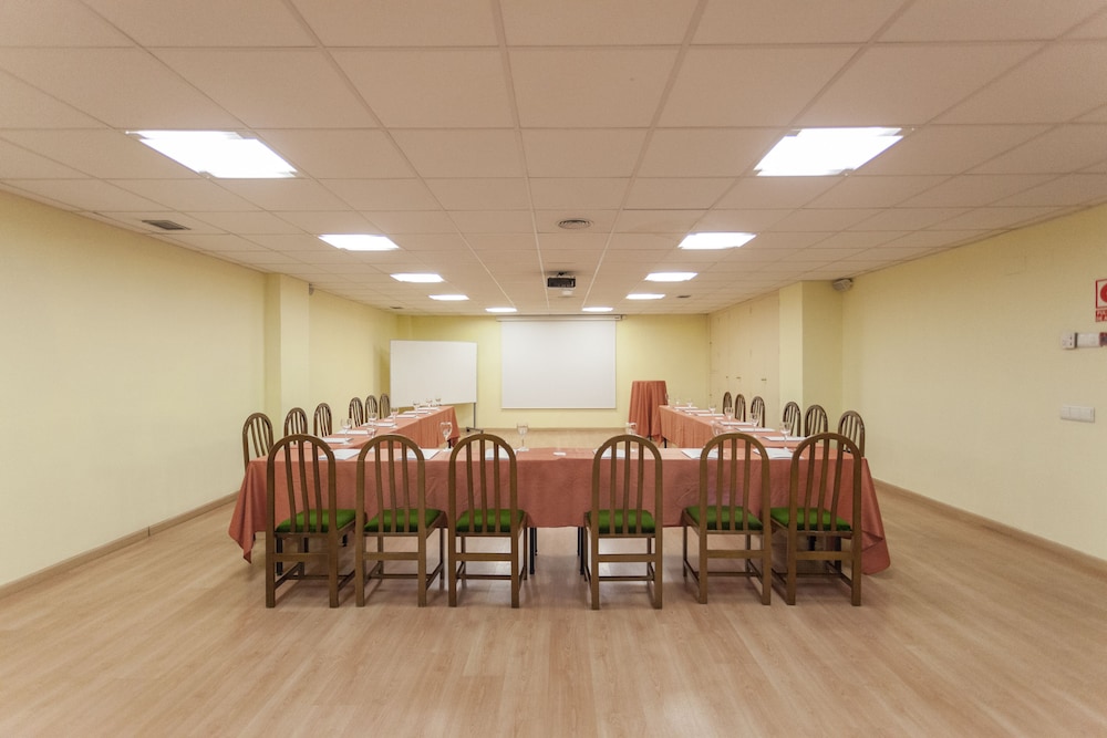 Hospedium Hotel Los Lanceros 59/64