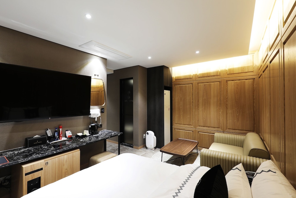 Mari Hotel 21/50